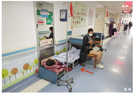 愛陪共享陪護床:看完讓人默然醒悟的真實圖片(珍惜健康)